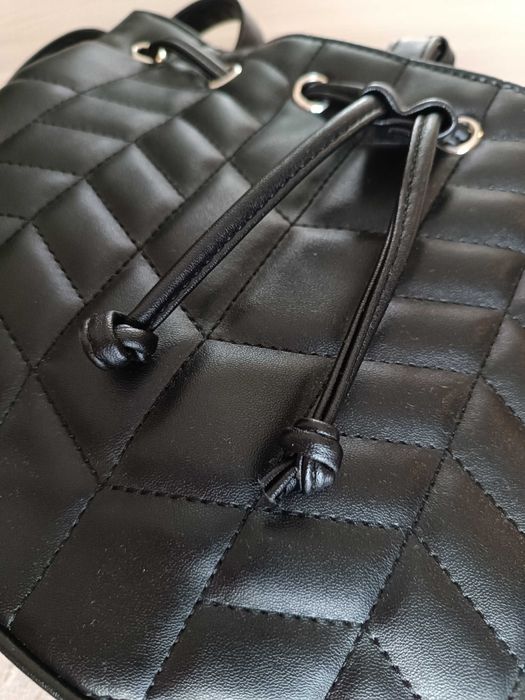 Plecak mały damski czarny używany