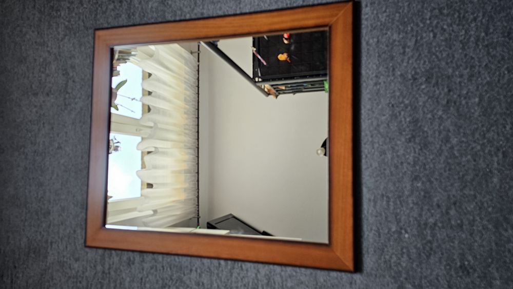 Lustro ścienne, wiszące, stojace 70cm x 60cm