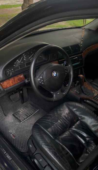 BMW Е39 528 автомат