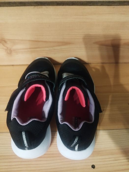 Skechers dla dziewczynki 33