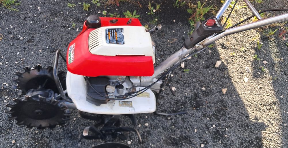 Motoenxada sachadeira honda FR 210