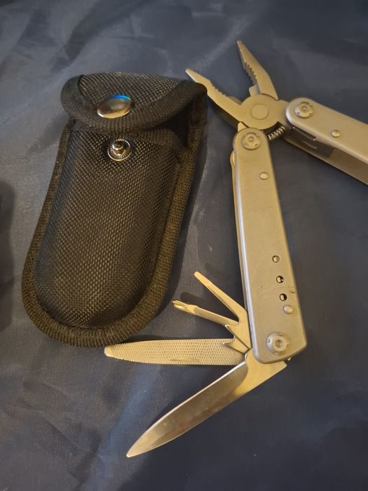 Ferramenta multifunções (multi-tool) da marca Crivit,