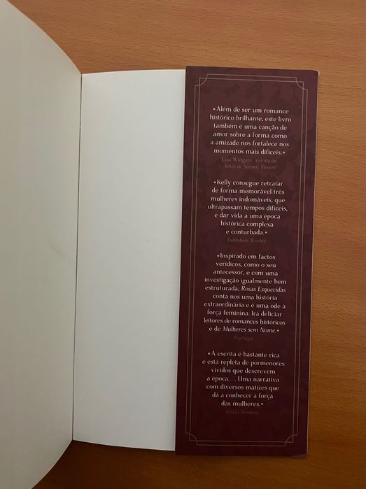 Livro “Rosas Esquecidas”, de Martha Hall Kelly