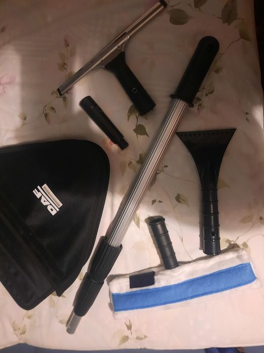 Оригінальний набір DAF для миття та очитки вікон