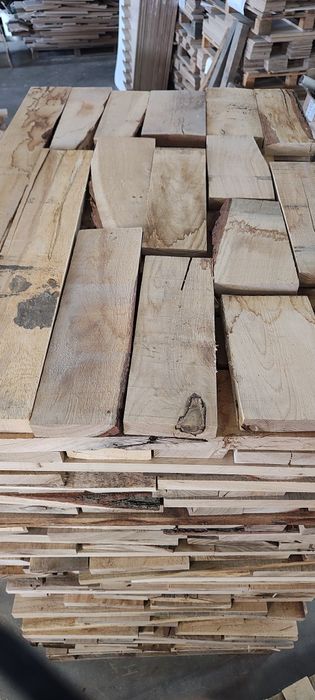 Deski tarcica dębowa obrzynana suche 30mm ok. 8%