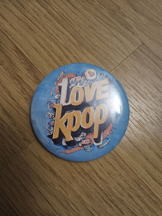 Przypinka I love kpop