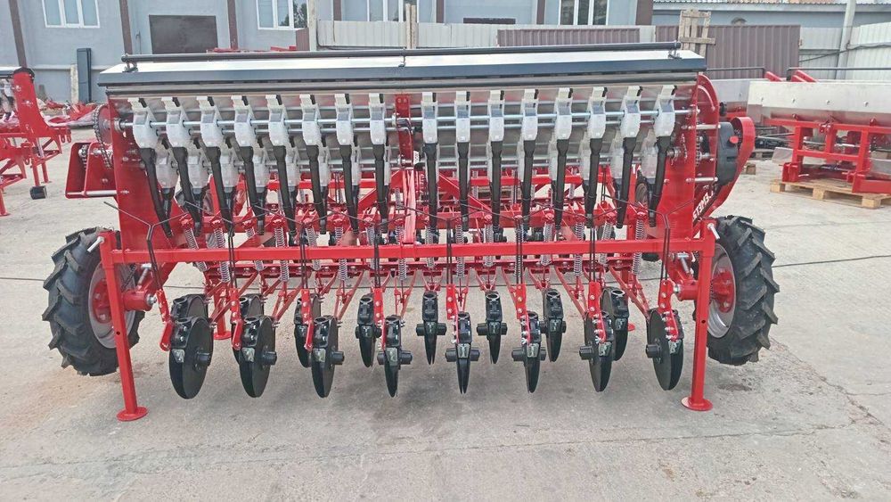 Міні сівалка зернова навісна СЗ 1,8 2,1 2,4 2,7 під трактор Ловол ЮМЗ