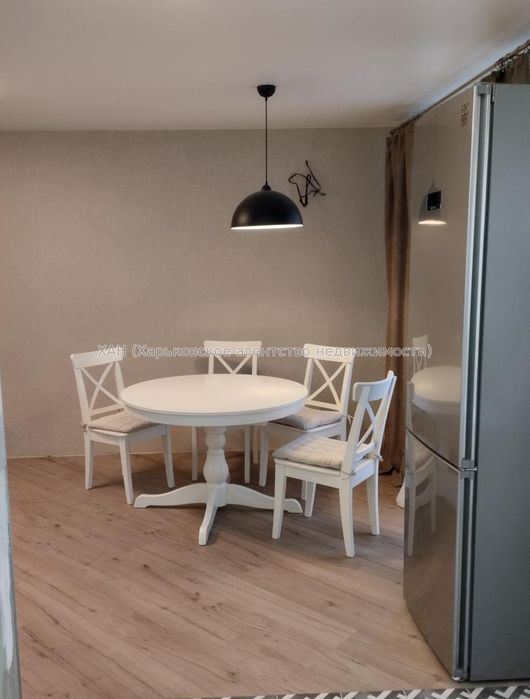 АН Продам 3 кв. П.Поле, м."23 Августа". Евроремонт.42000.Д57.