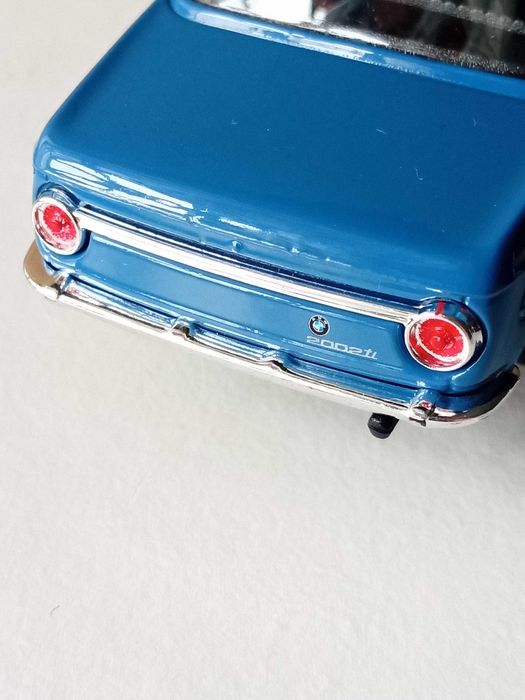 Miniatura BMW 2002 ti