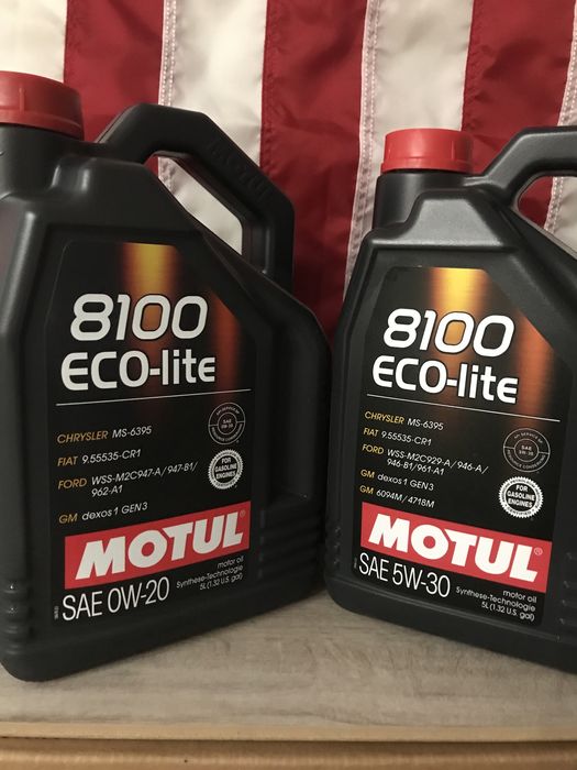 Оригинальное масло MOPAR 0W20 5 литров .