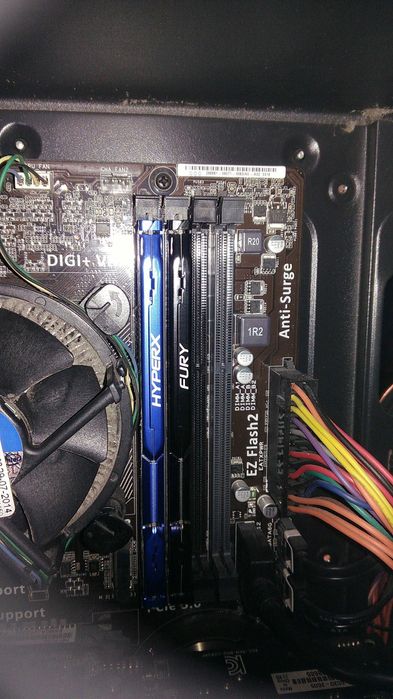 Computador (torre) ASUS H97-PLUS i5-4460 a 3.2GHz GTX660 16GB RAM