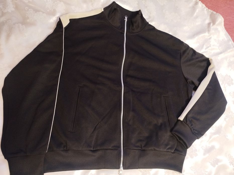 Светр на замку спортивний