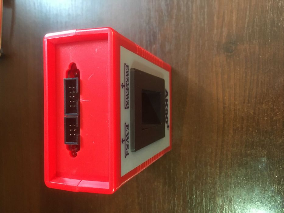 AK90+ программатор ключів автомобілей BMW.