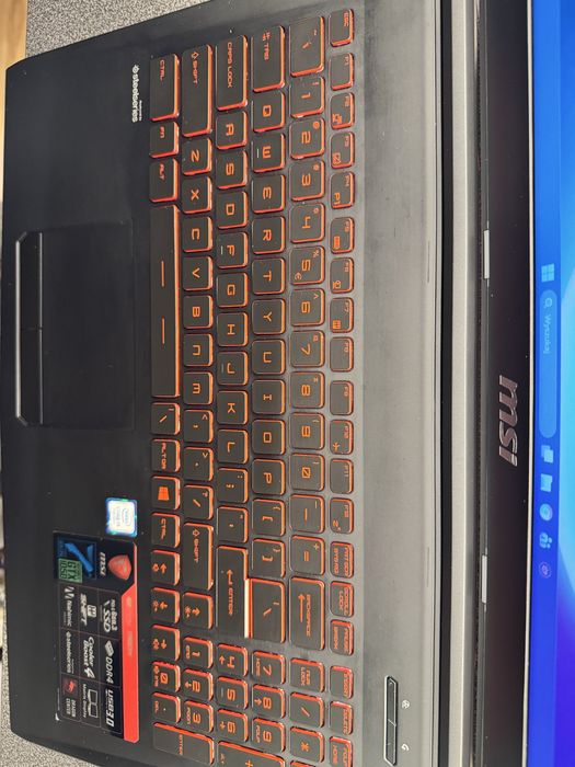 Laptop MSI GL62M 7RDX Gaming/Windows11/SSD/GTX1050-4GB/i5-7th