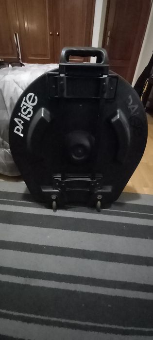 Conjunto de pratos + case