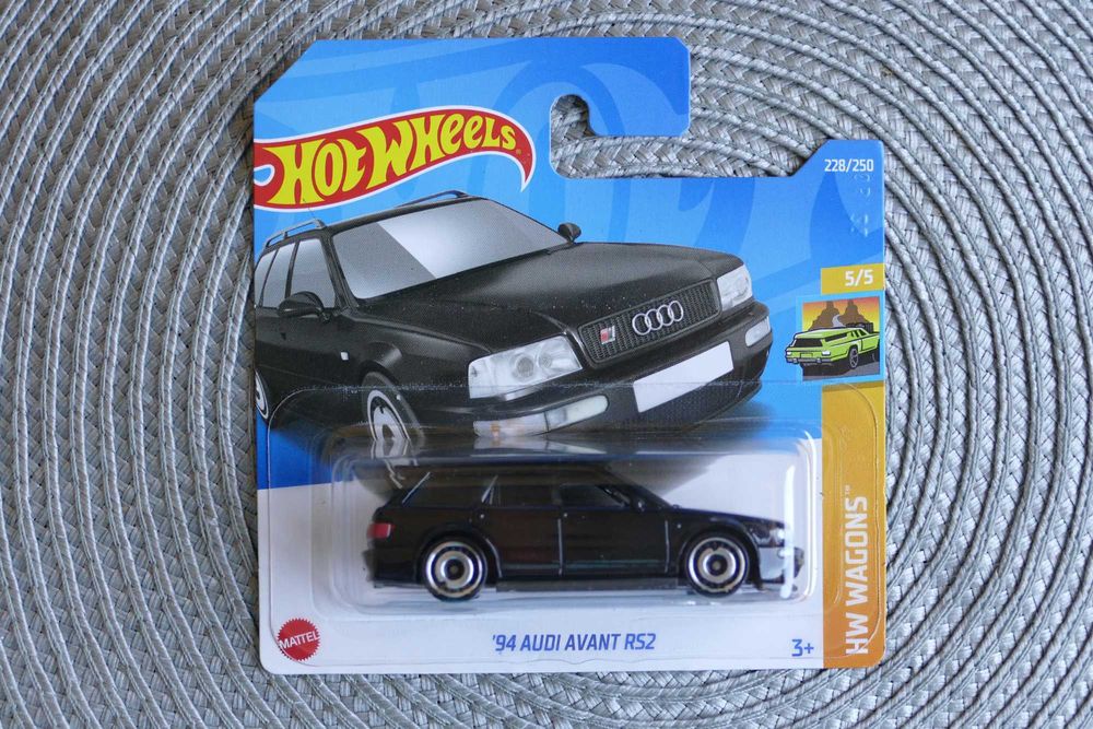 Hot Wheels autko "Resorak" '94 AUDI AVANT RS2 edycja 2022r.