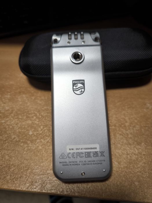 Цифровий диктофон Philips DVT-4110