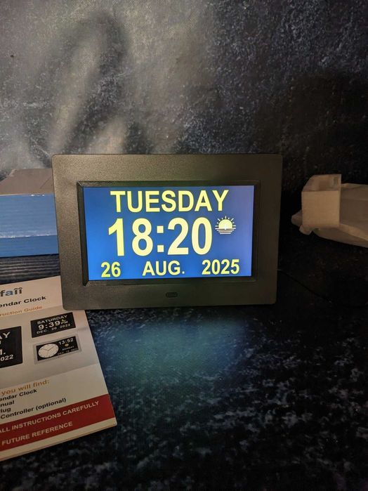 7 дюймовий цифровий годинник для людей похилого віку HD