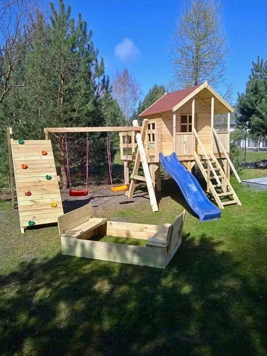 Solidny plac zabaw, domek dla dzieci