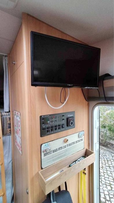 Alugo autocaravana de 6 lugares