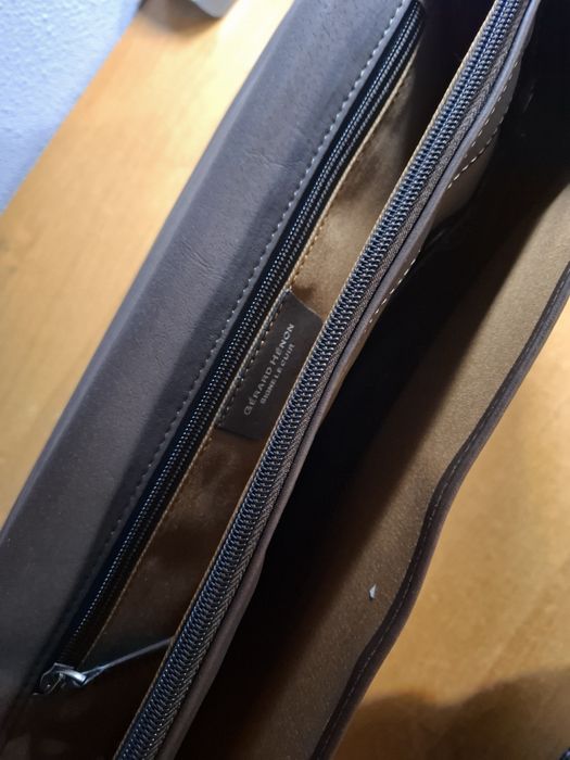 Мужской кожаный портфель Gerald Henon Signe Le Ciur