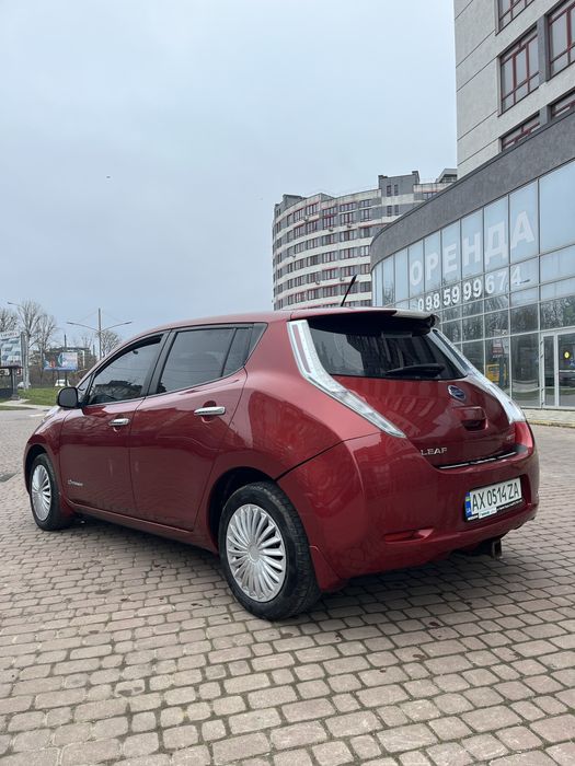 Продам Nisan leaf !