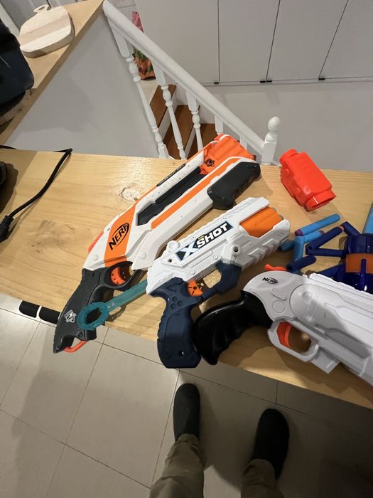 Pistolas marca Nerf
