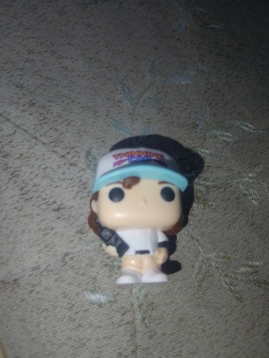 Kinder joy Stranger things