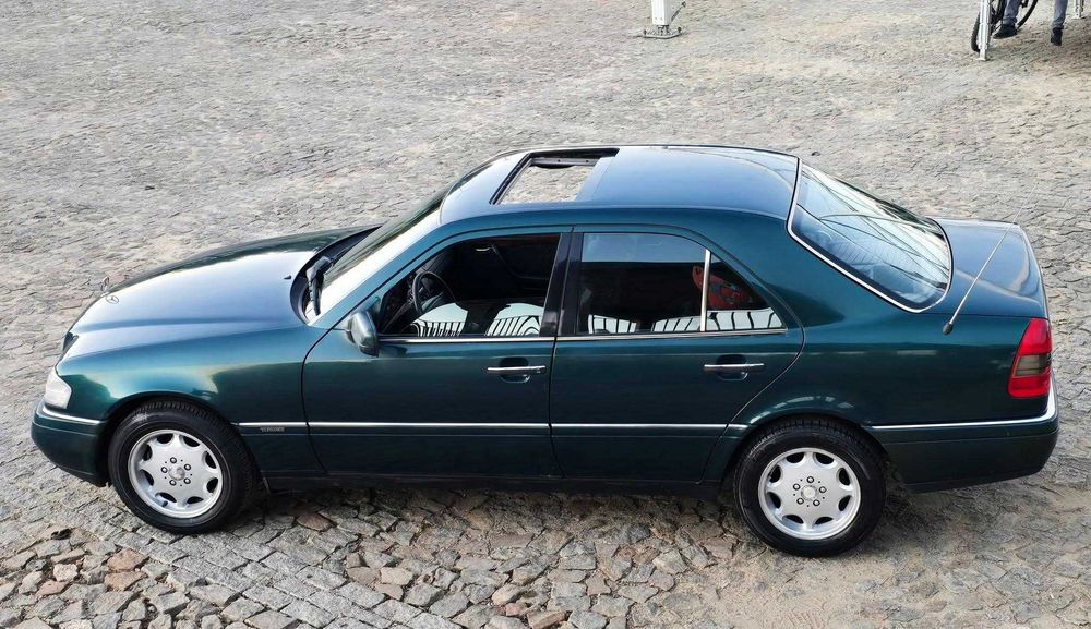 Mercedes-Benz C220 Diesel *Novo Preço*
