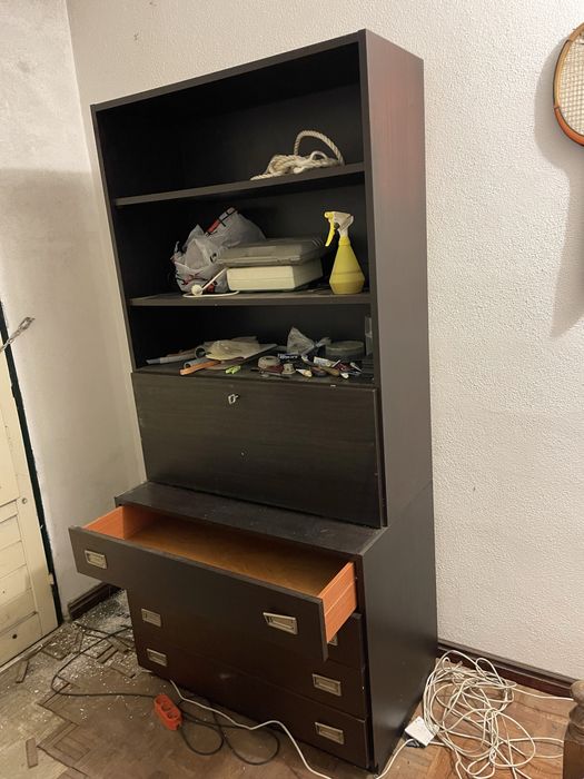 Cómoda com gavetas, estante/escrivaninha