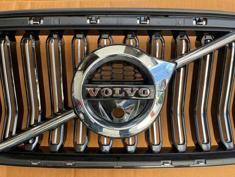 grelha frontal volvo XC40