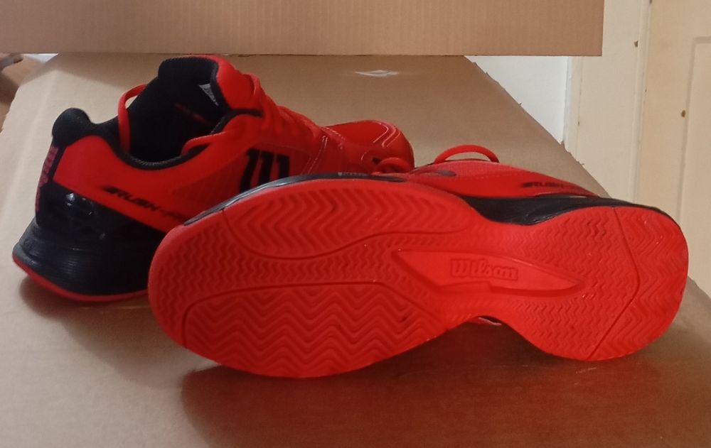 Par de Tennis Wilson