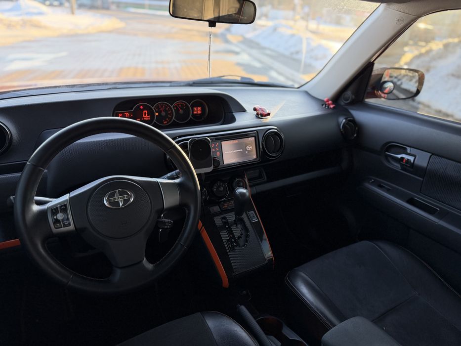 Toyota Scion Xb 2011 2.4 Corolla