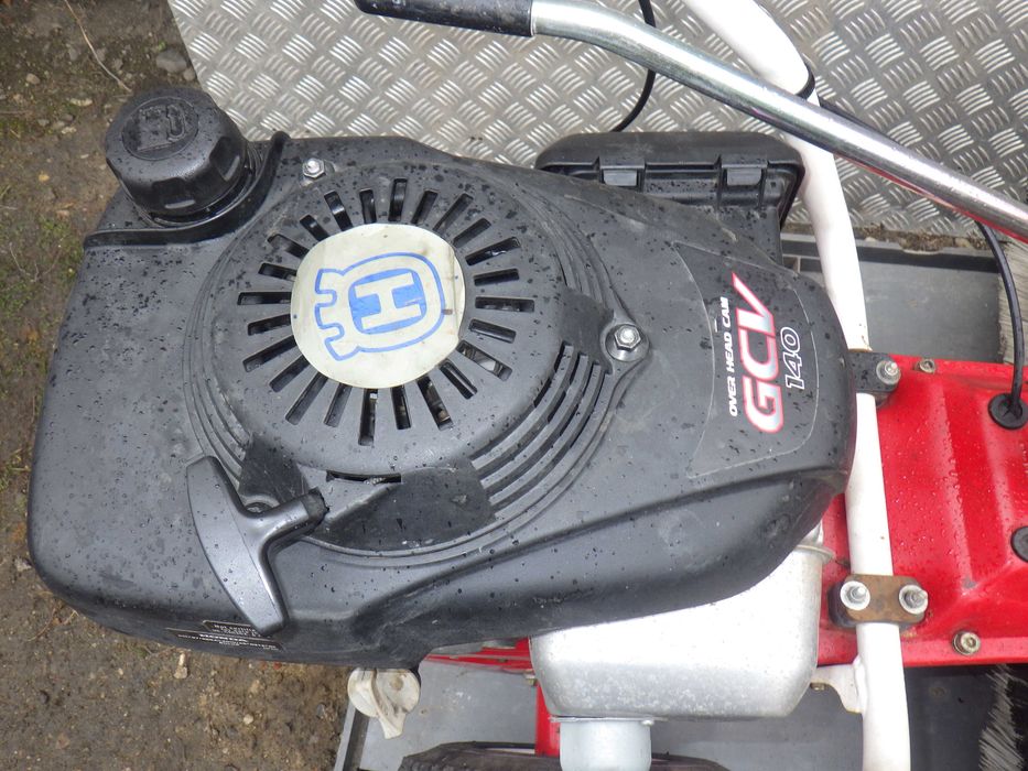 Zamiatarka Odśnieżarka Spalinowa Przemyslowa HONDA Z Dani