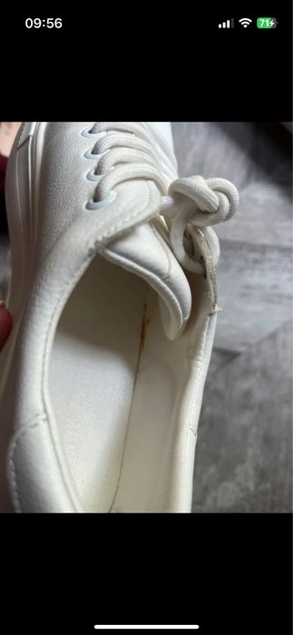 białe sneakersy / trampki