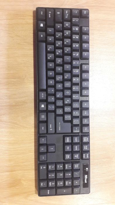 Teclado sem fios Trust (usado)