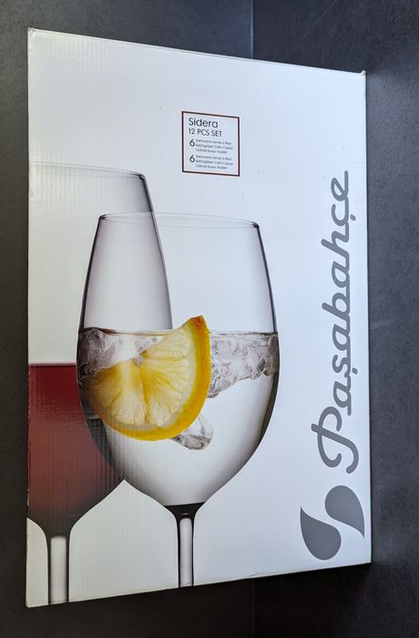 Conjunto de copos com pé