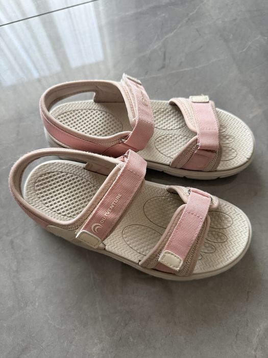 Босоніжки, сандалі Outventure для дівчинки 36 розмір