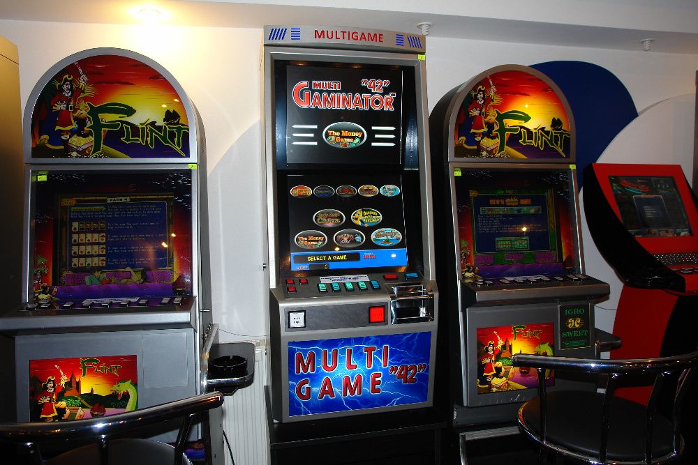 Игровые автоматы торговое оборудование сафари игровой автомат ссср эмулятор