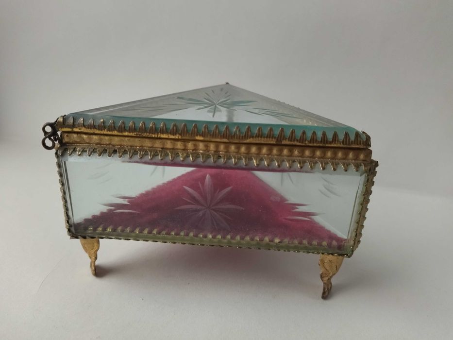 Шкатулка фацетное стекло, стеклянная шкатулка ссср, витрина ссср