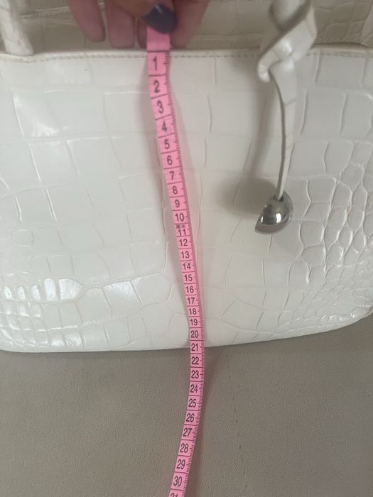 Mala Furla branca em pele