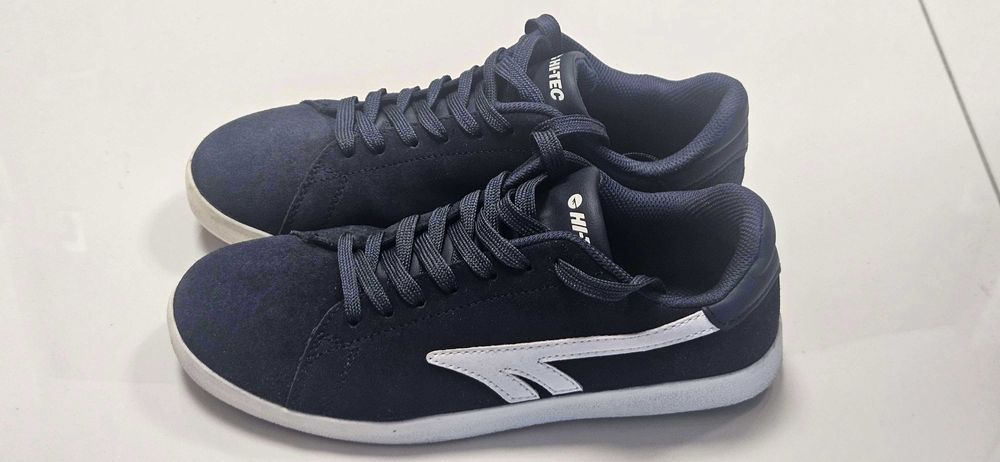 skórzane sneakersy Hi-Tec rozm. 39 doskonały stan