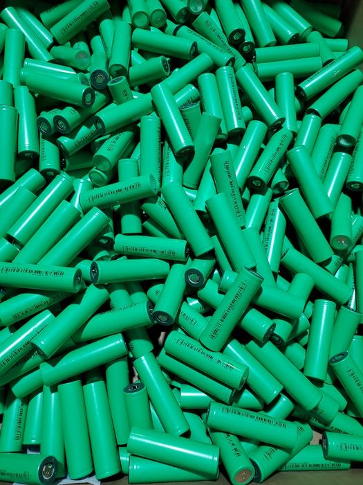 ВИСОКОТОКОВІ акумулятори 18650 фірми EVE 25P ..2500mah