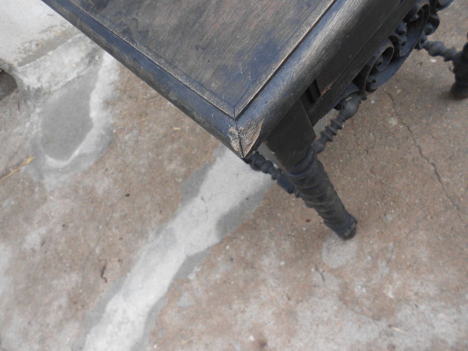 Mesa cabeceira bilros antiga madeira maciça trabalhada