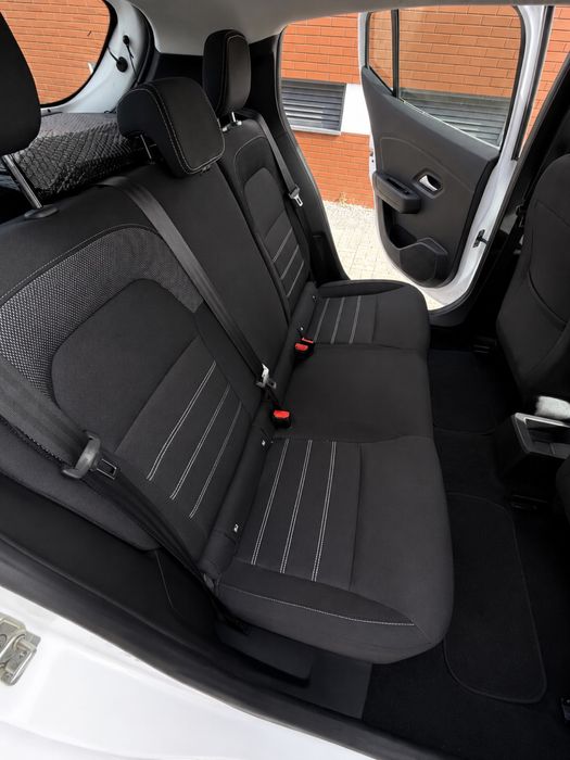 Dacia Sandero Stepway 1.0 TCe 91cv Automático – 2023 | Apenas 28.000 km