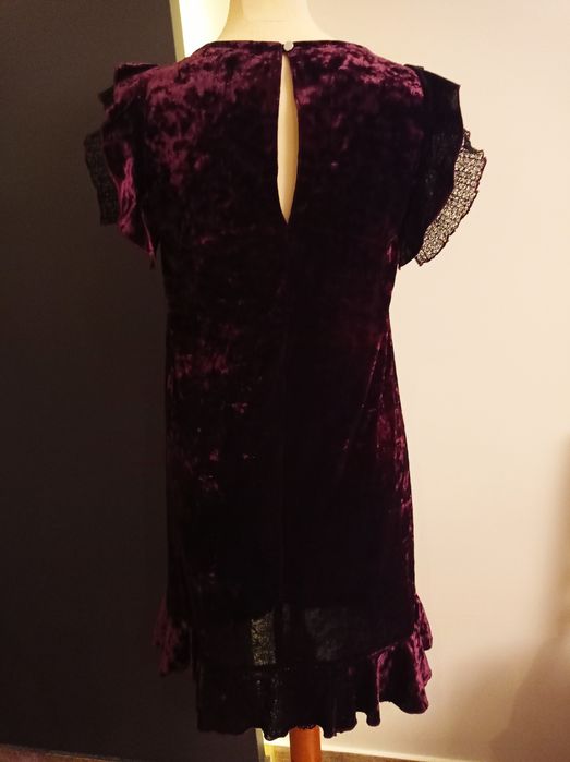 Sukienka Cocomore welurowa z koronką sukienka