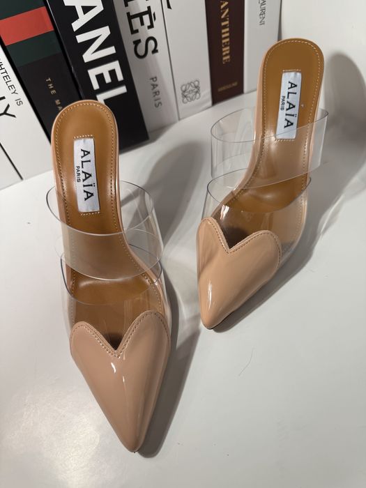 Туфлі сердечки Alaia