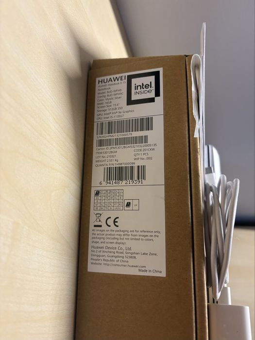 Huawei matebook d15 512gb i5-1135G7 16gb iris Xe Windows 11