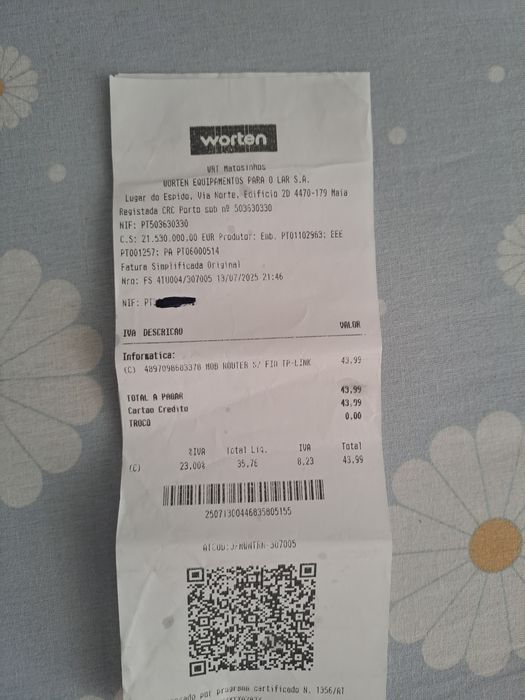 TP-Link device for connecting 4G and 5G SIM cards.64750484811521123