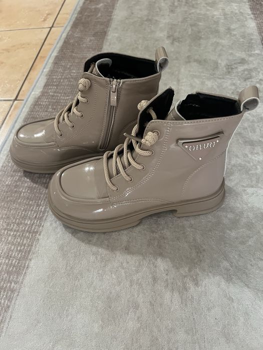 Продам дитячі черевики нові